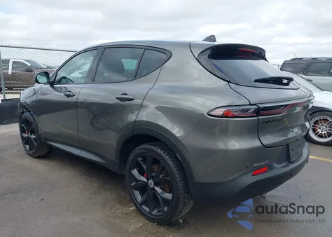 2024 Dodge Hornet Gt Plus Awd z USA, uszkodzony, nr VIN ZACNDFAN8R3A40221